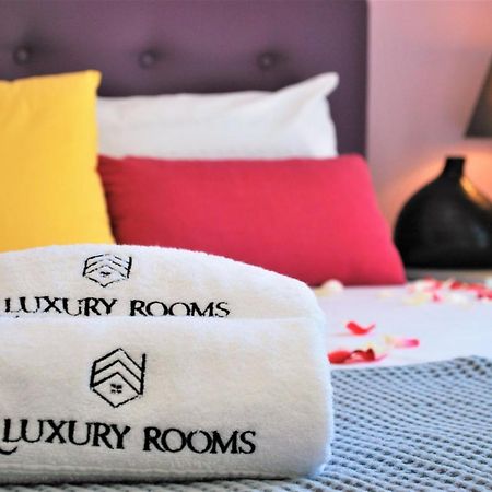 Q Luxury Rooms Paleros מראה חיצוני תמונה