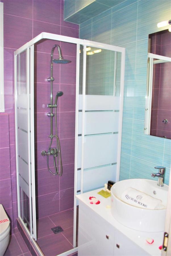 Q Luxury Rooms Paleros מראה חיצוני תמונה