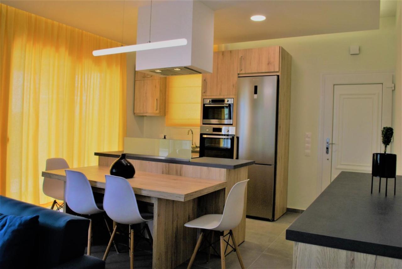 Q Luxury Rooms Paleros מראה חיצוני תמונה