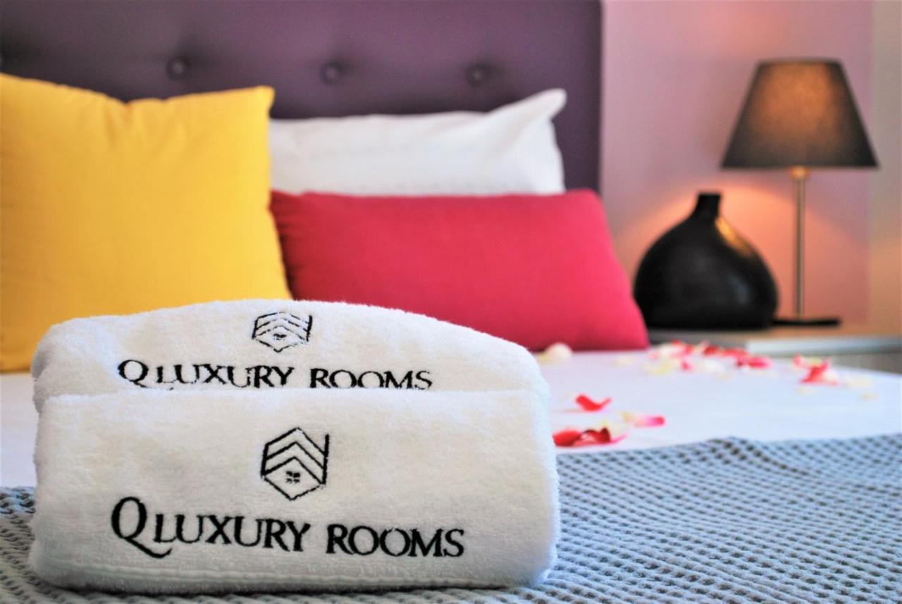 Q Luxury Rooms Paleros מראה חיצוני תמונה