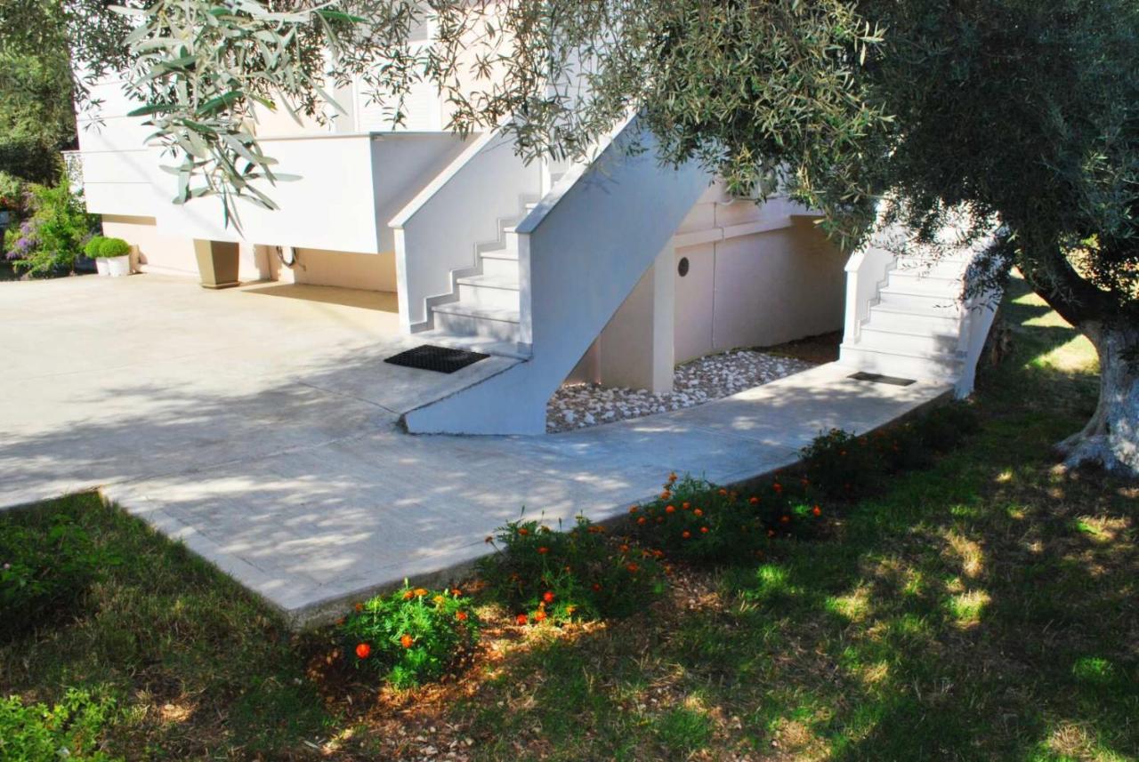 Q Luxury Rooms Paleros מראה חיצוני תמונה