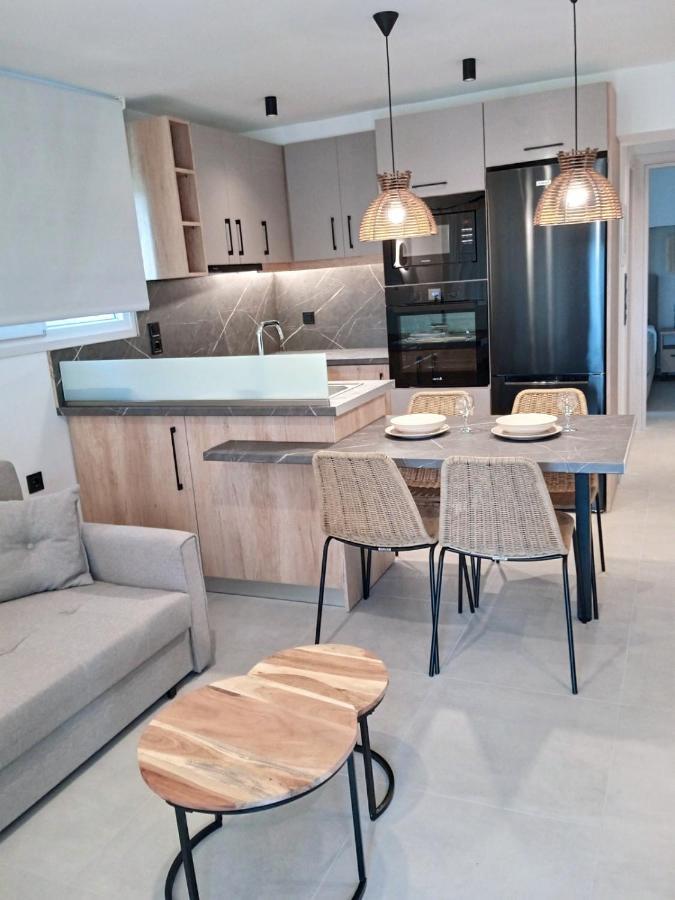 Q Luxury Rooms Paleros מראה חיצוני תמונה