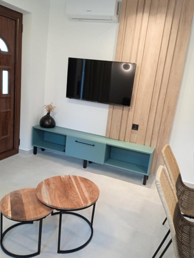 Q Luxury Rooms Paleros מראה חיצוני תמונה
