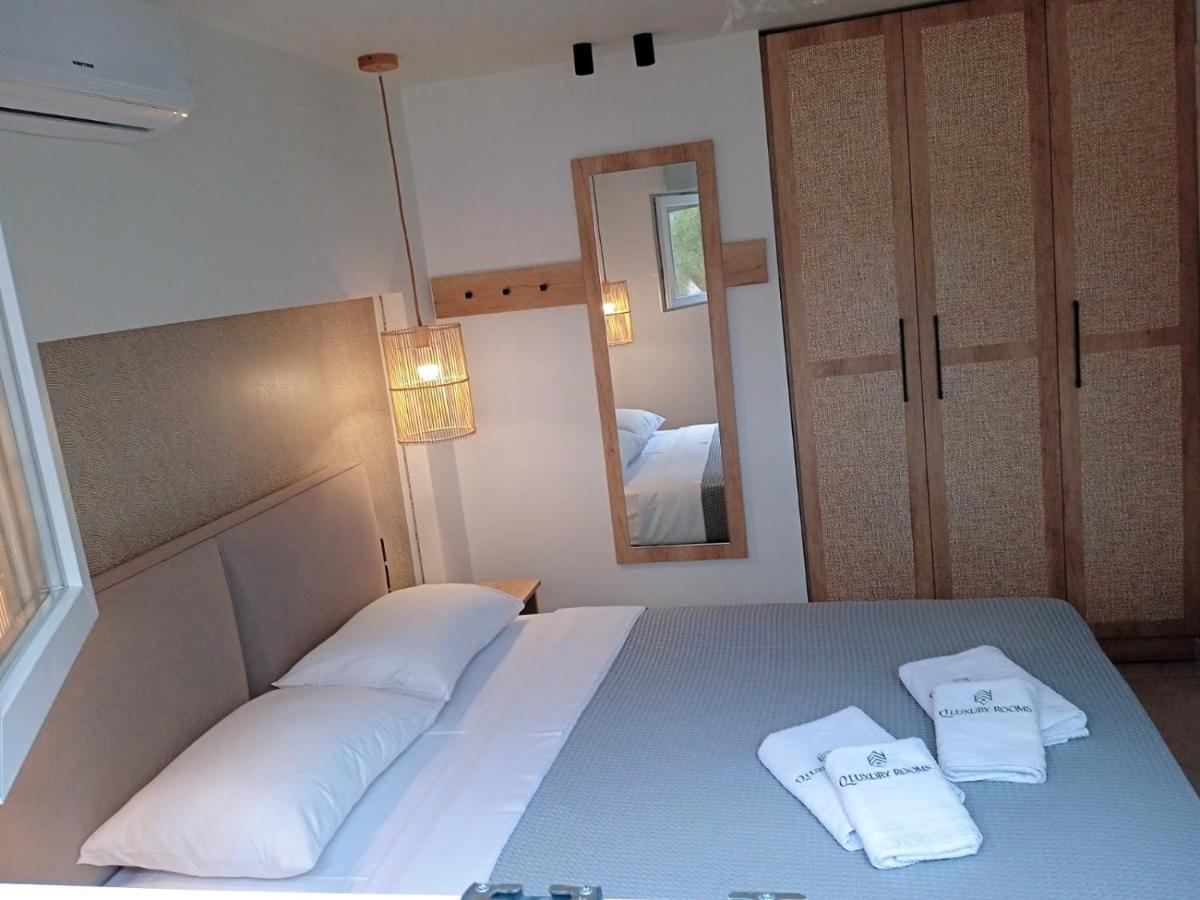 Q Luxury Rooms Paleros מראה חיצוני תמונה