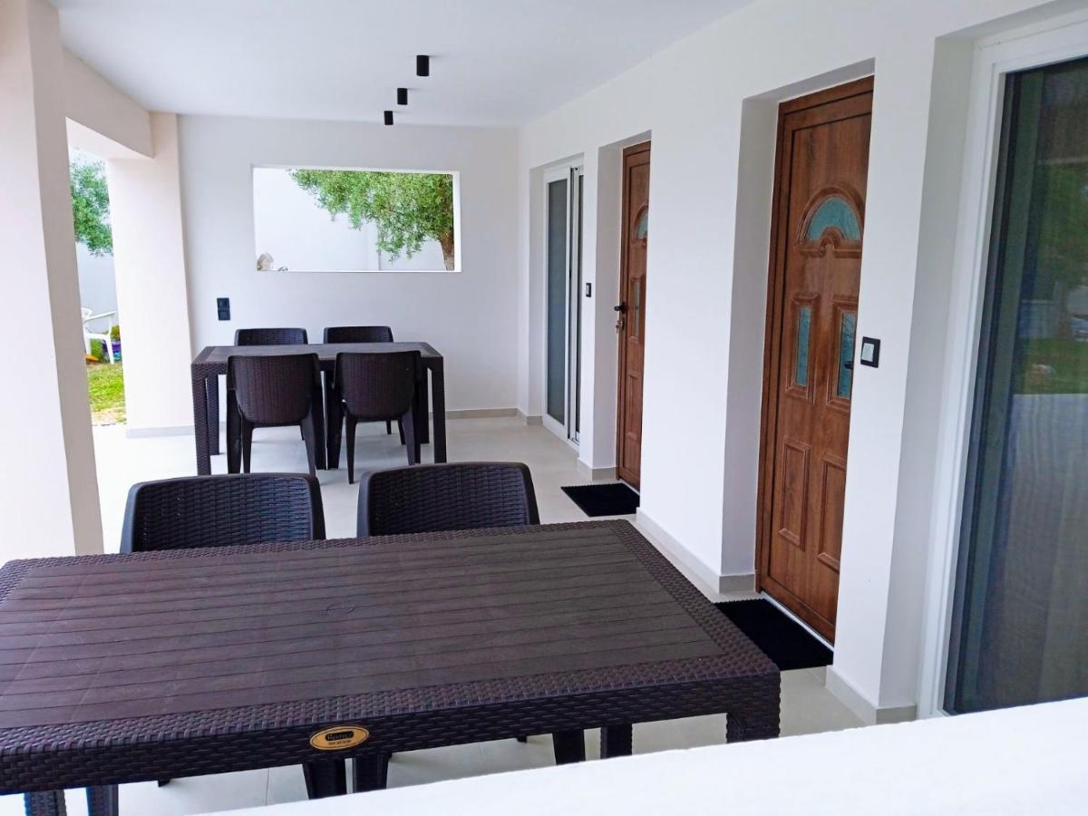 Q Luxury Rooms Paleros מראה חיצוני תמונה